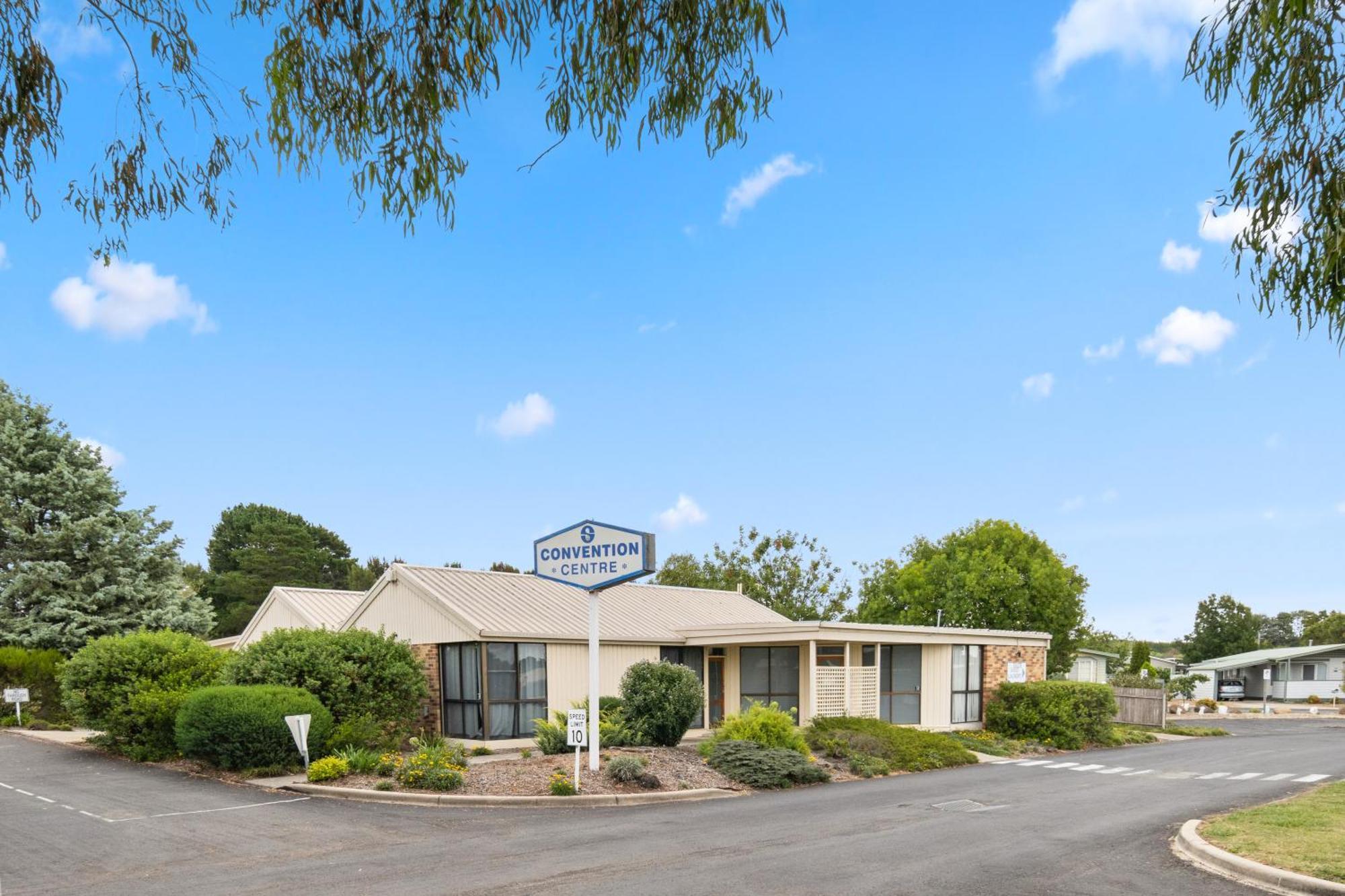 ซันดาวน์ วิลลา Motel Symonston ภายนอก รูปภาพ
