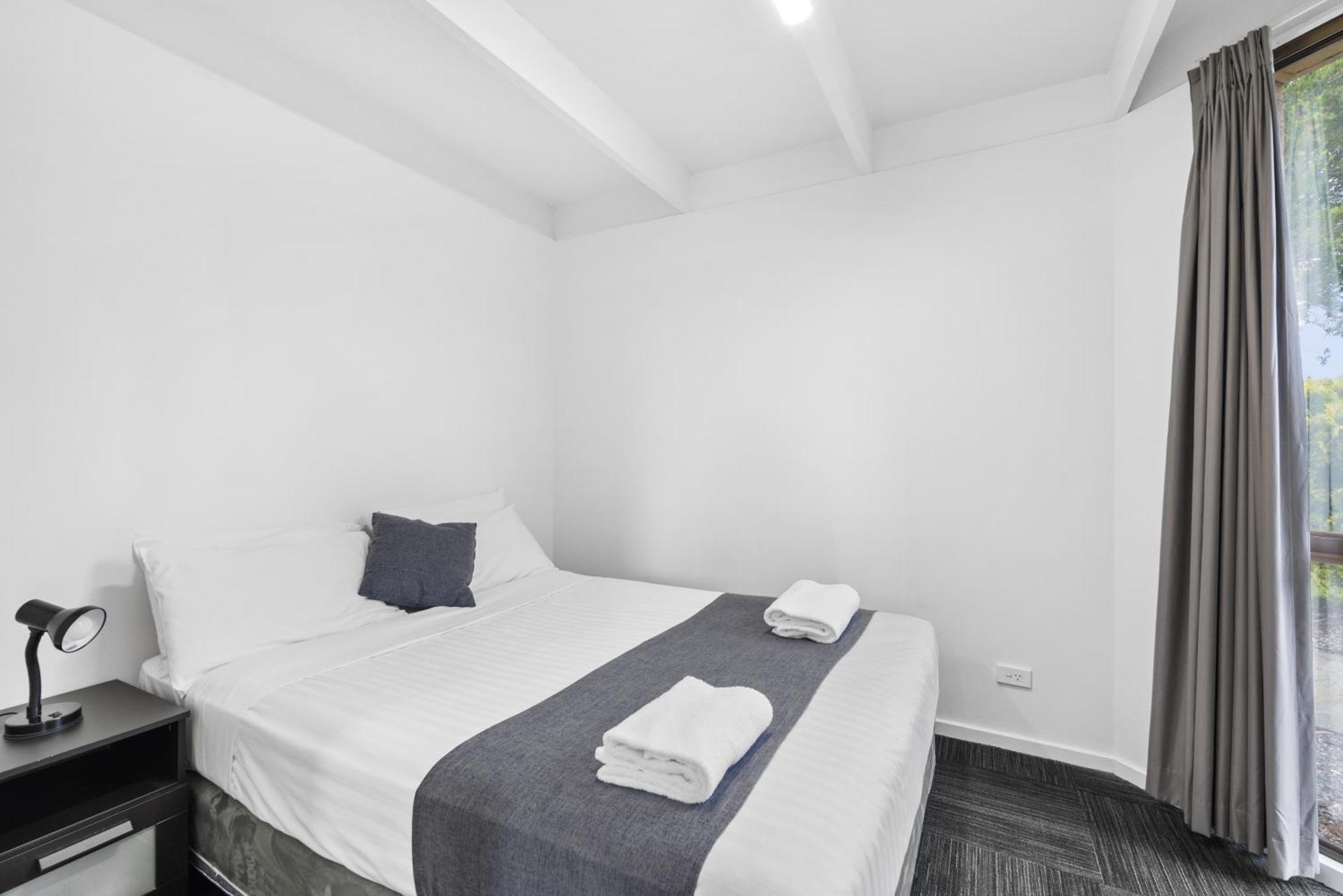 ซันดาวน์ วิลลา Motel Symonston ภายนอก รูปภาพ