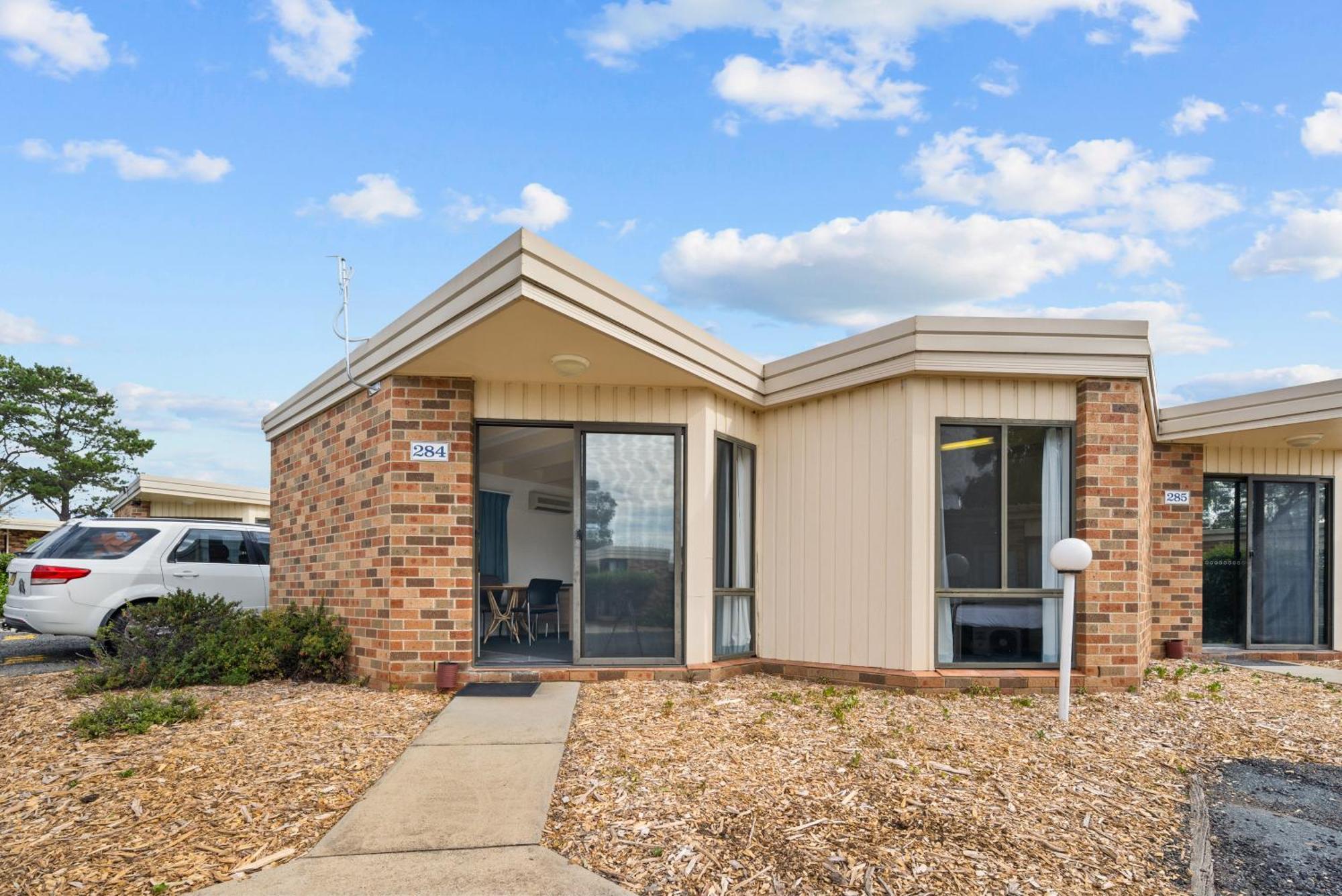 ซันดาวน์ วิลลา Motel Symonston ภายนอก รูปภาพ