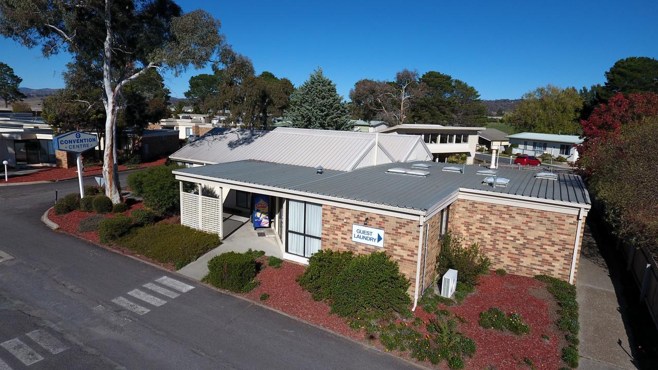 ซันดาวน์ วิลลา Motel Symonston ภายนอก รูปภาพ